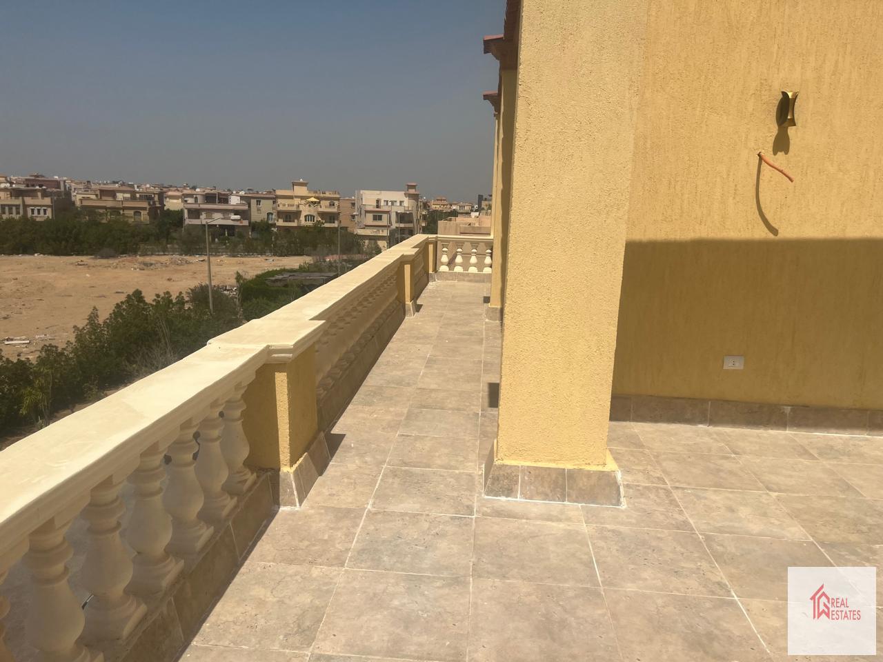 Al Yasmine, Sheikh Zayed Roof in a villa for rent