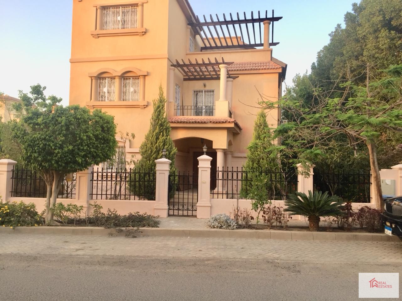 Villa en alquiler en October City en Dara Gardens Compound, completamente amueblada