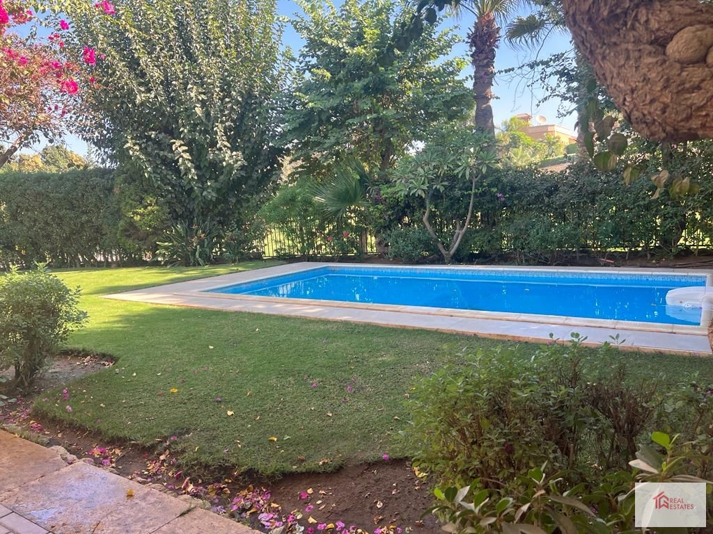 Villa standalone Private swimming Pool rent Katameya Heights Golf view close to club House New Cairo Egypt