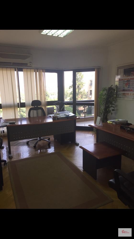 Espace de bureau à louer banlieue de Sarayate à 500 mètres emplacement privilégié Le Caire Egypte