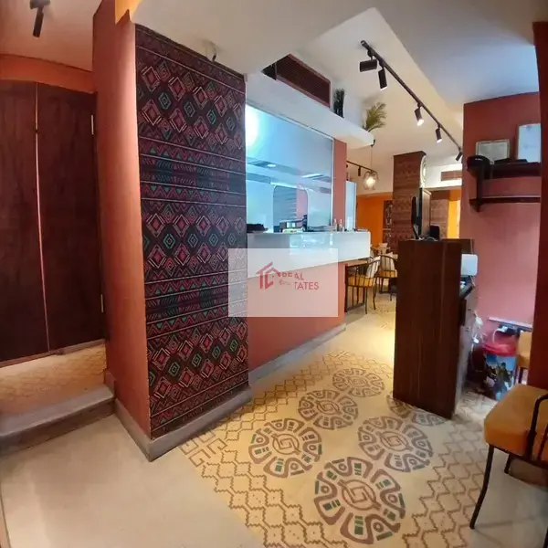 Shop for rent in a prime location in the heart of Degla Maadi, ideal for major brands and cafes.