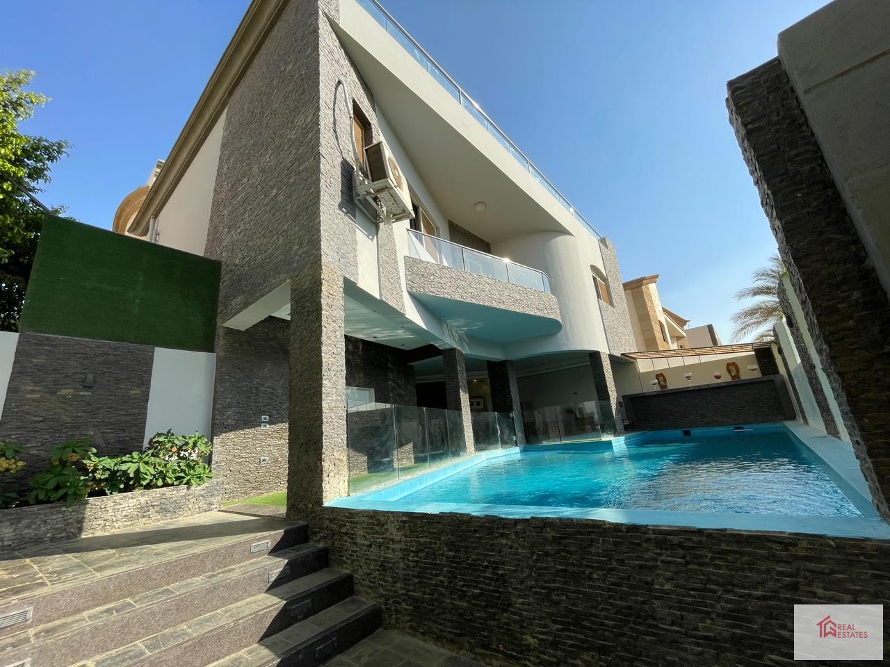 Duplex villa for sale in Sheikh Zayed, Al Yasmine Compound 6 October city Egypt