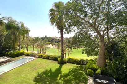 Bağımsız villa Özel yüzme havuzu kiralık Katameya Heights Golf manzaralı 6 banyolu 4 yatak odası kulüp evine yakın