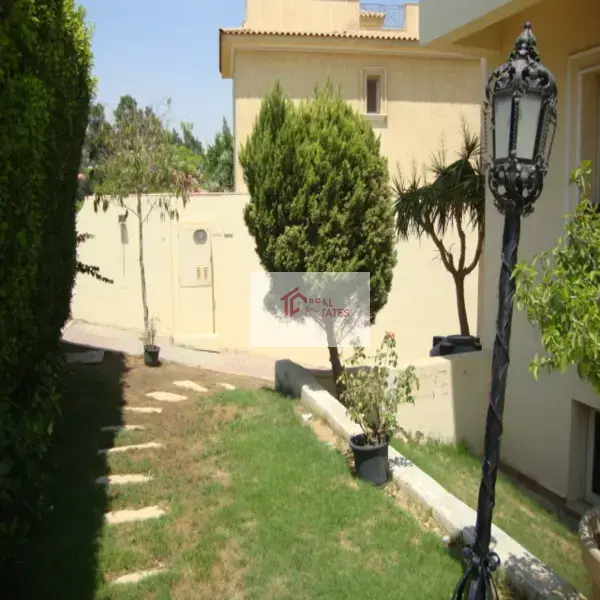 Katameya Heights Golf Course Resorte villa rent 6 bedrooms swimming Pool egypt