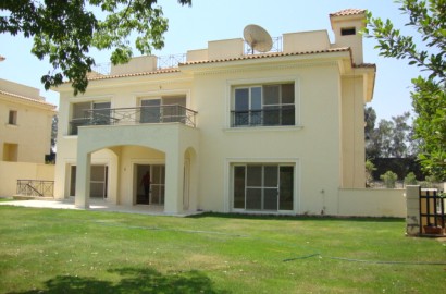 美麗的別墅，靠近卡塔美亞高地，設有私人泳池、5 間客房、大浴室