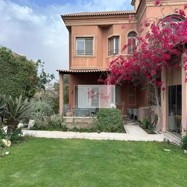 Townhouse rent Golf villa shared swimming Pool katameya heights Golf compound New Cairo 5th settlements Egypt