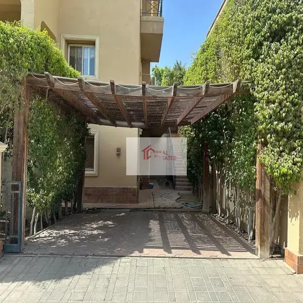 stunning villa in katameya hights for rent