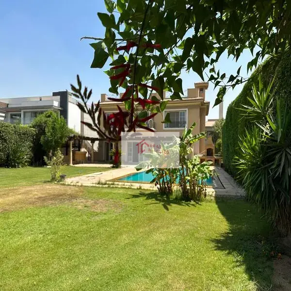 Villa for rent with kitchen in Katameya Heights