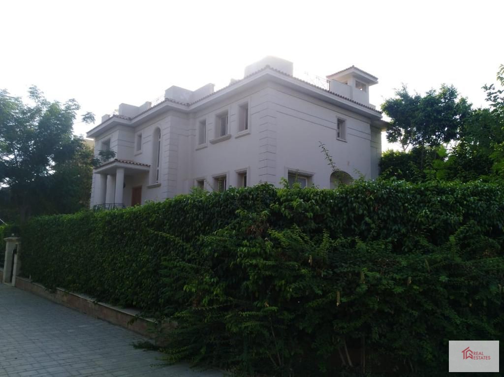 Duplex à louer, premier et deuxième étages de la Villa Katameya, Extension de Golf Heights Nouveau Caire Egypte