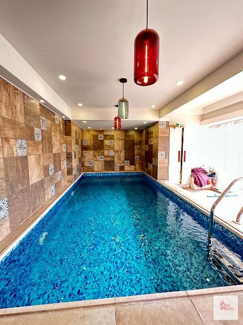 El mejor Penthouse dúplex en alquiler, piscina privada climatizada completamente amueblada, gran terraza maadi Sarayat El Cairo Egipto