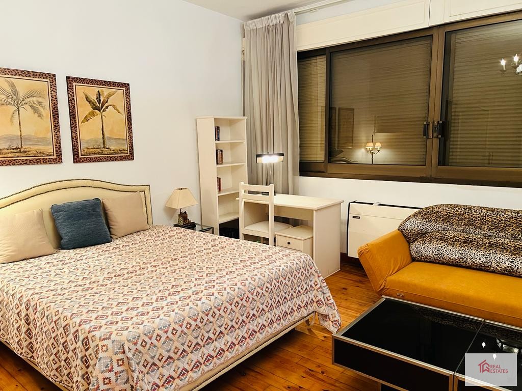 Appartamento completamente arredato 4 camere da letto 4 bagni Madi Sarayate sobborgo Cairo Egitto