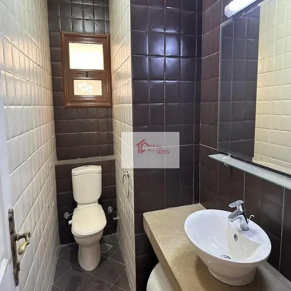Apartment for rent in Maadi Sarayat, 3 bedrooms, 3 bathrooms, 1 master living room, maid's room, 2,000 DOLLERS