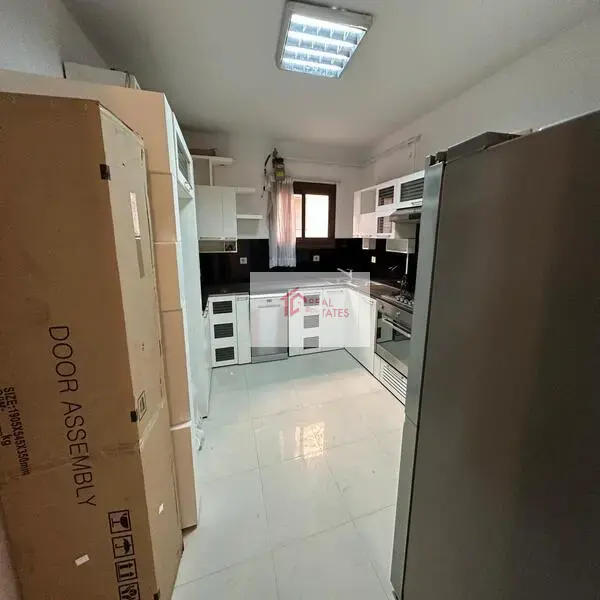 Apartment for rent in Maadi Sarayat, 3 bedrooms, 3 bathrooms, 1 master living room, maid's room, 2,000 DOLLERS