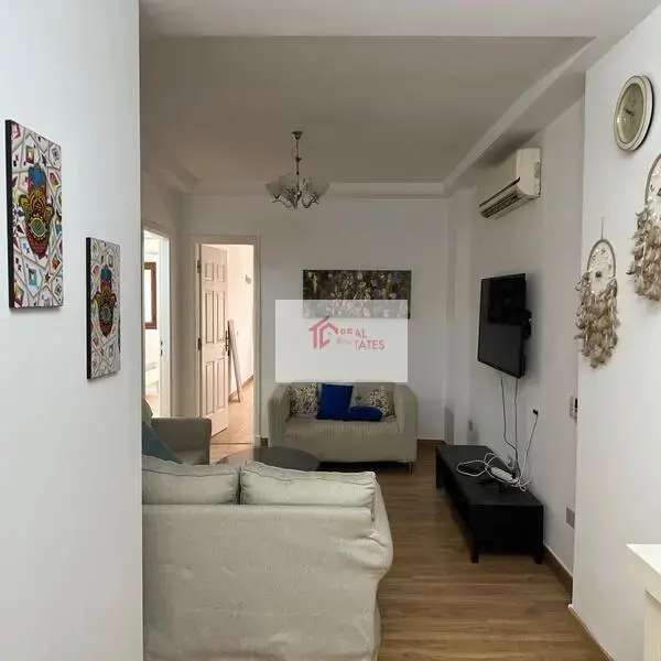 Apartment for rent in Maadi Sarayat, 3 bedrooms, 3 bathrooms, 1 master living room, maid's room, 2,000 DOLLERS