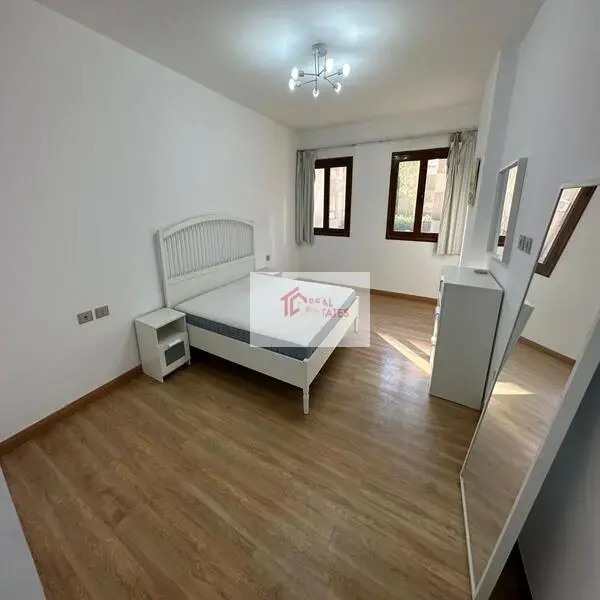 Apartment for rent in Maadi Sarayat, 3 bedrooms, 3 bathrooms, 1 master living room, maid's room, 2,000 DOLLERS