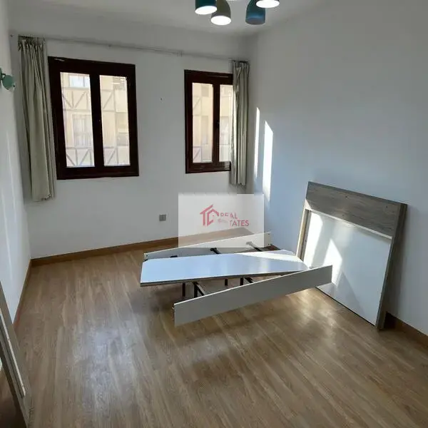 Apartment for rent in Maadi Sarayat, 3 bedrooms, 3 bathrooms, 1 master living room, maid's room, 2,000 DOLLERS