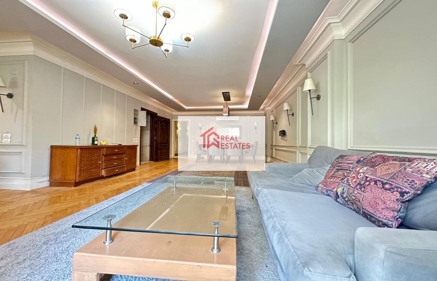 Apartamento moderno en alquiler en Maadi Degla - El Cairo Ubicación privilegiada que consta de: 2 dormitorios - 2 baños - cocina abierta - recepción