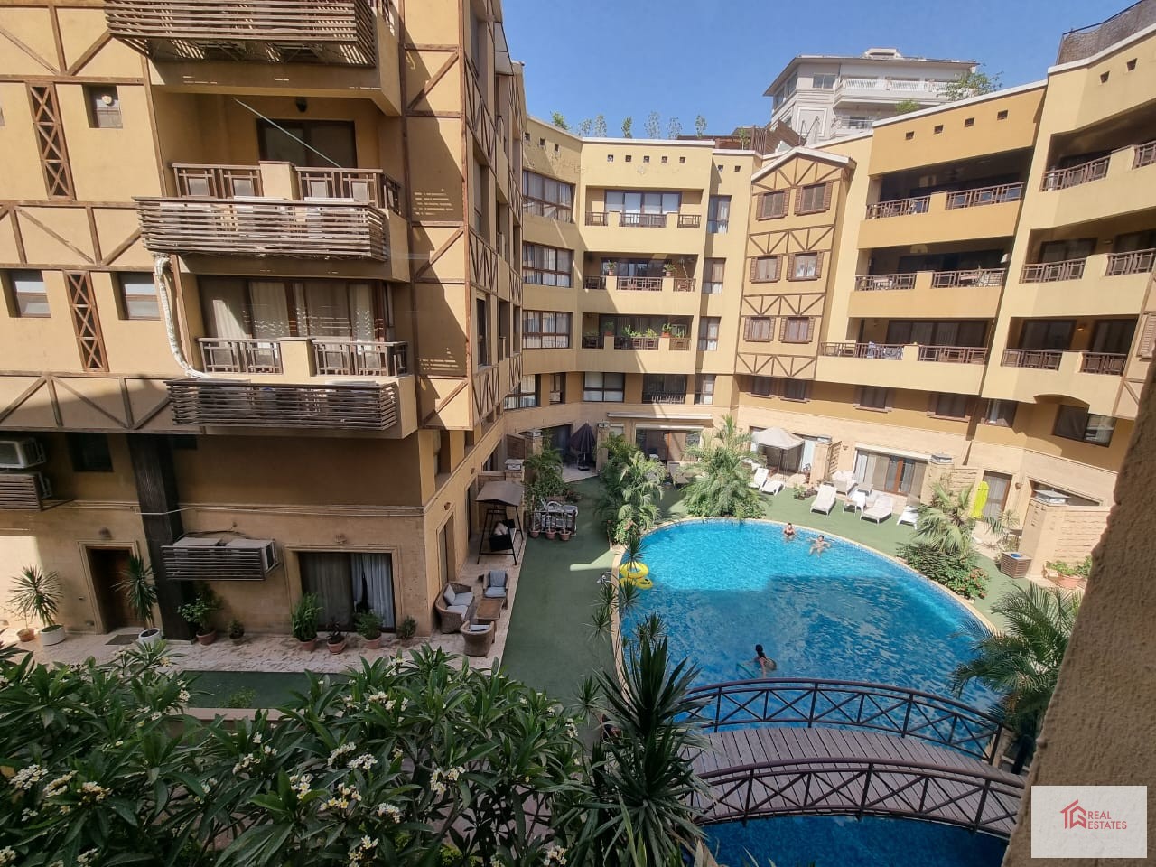 カイロ エジプト マーディ サラヤテ ワディ ディグラ コンポードにあるモダンなアパートメント