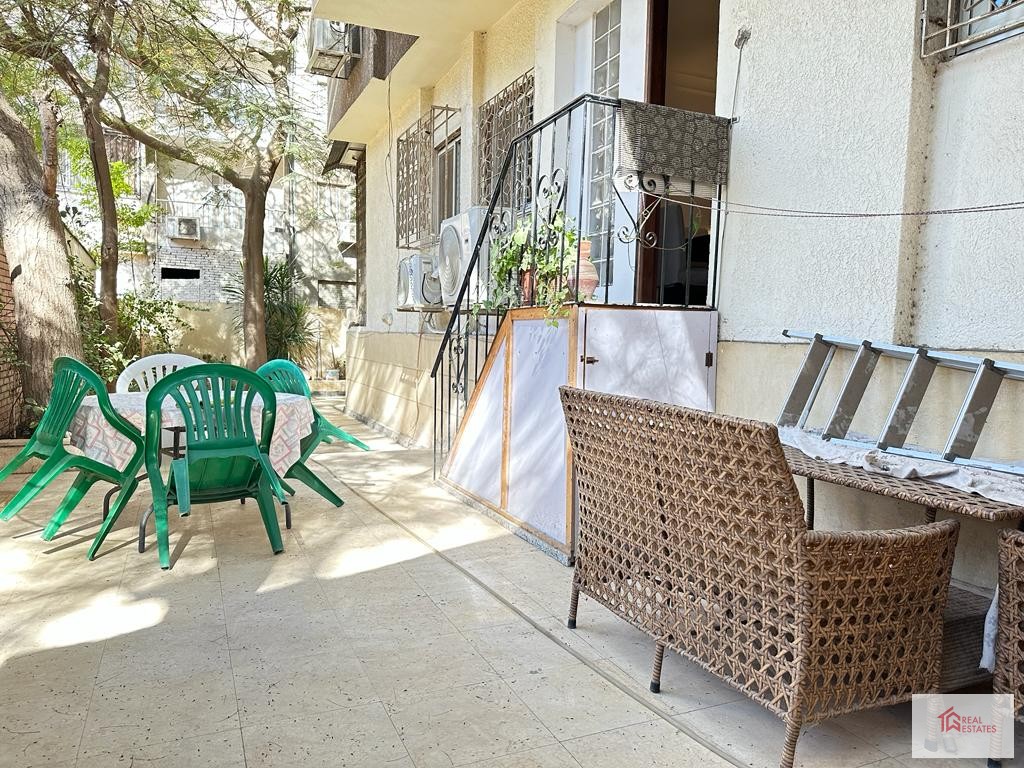 カイロ エジプト デガル マーディの 1 階賃貸アパート、家具完備、庭付き