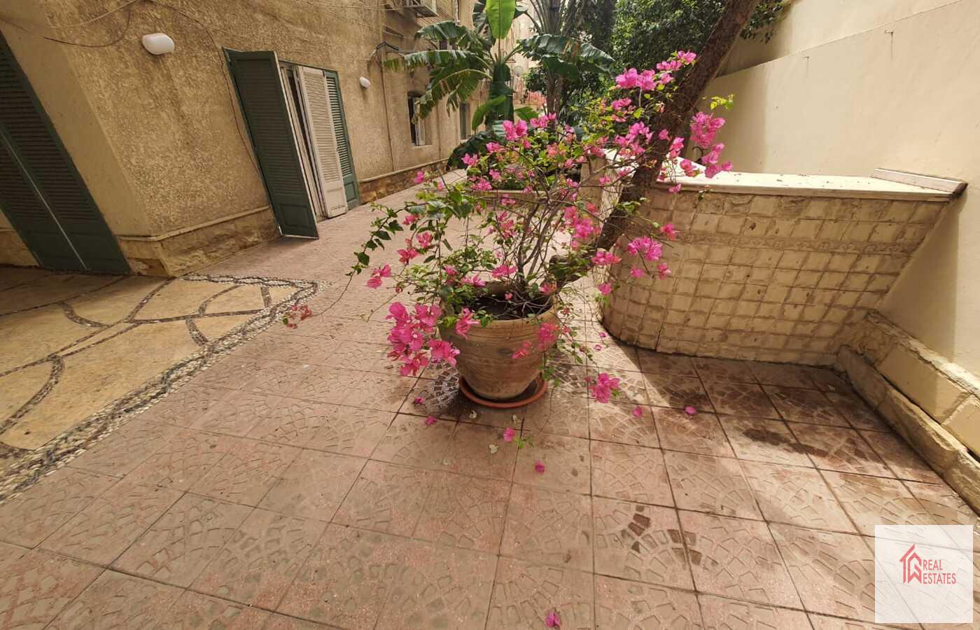 Erdgeschoss mit privatem Pool zu vermieten in Sarayat El Maadi – Kairo – Ägypten
