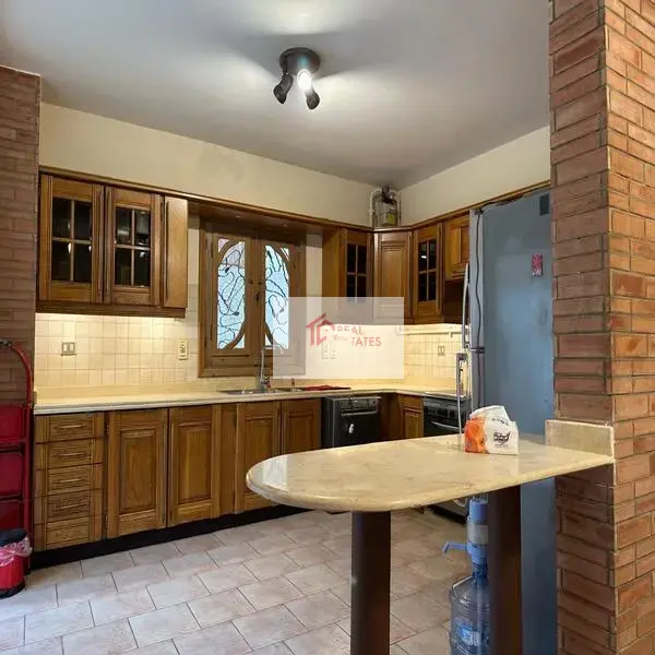 Ground floor duplex 3 bedrooms 3 bathrooms private Entrance and garden furnished garage