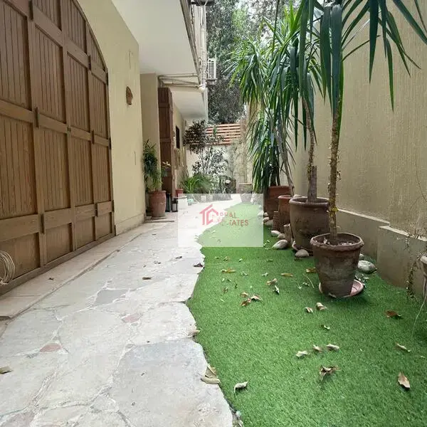 Ground floor duplex 3 bedrooms 3 bathrooms private Entrance and garden furnished garage