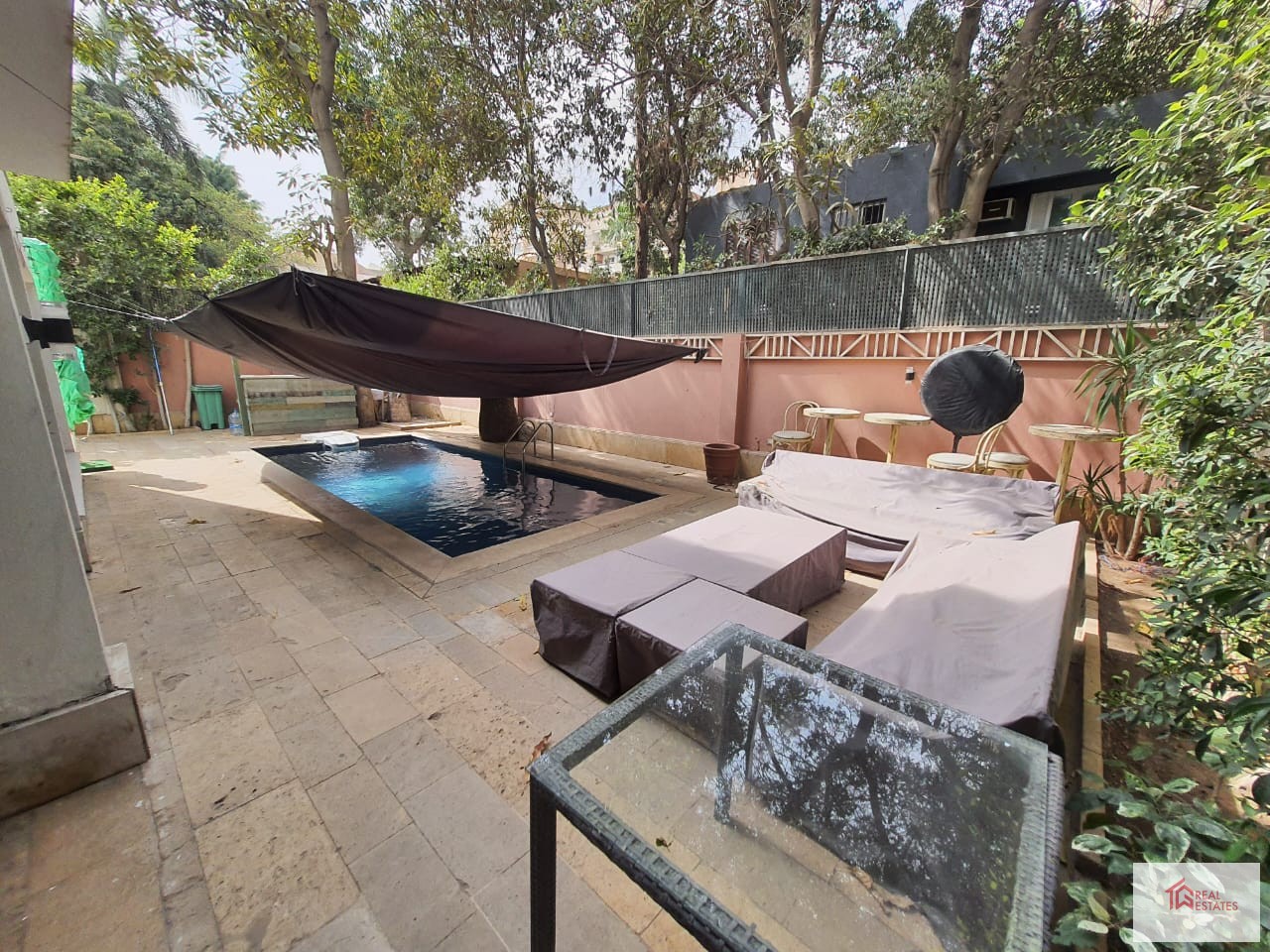 Villa zu vermieten und zu verkaufen, privater Pool, privater Garten in New Maadi, Ägypten