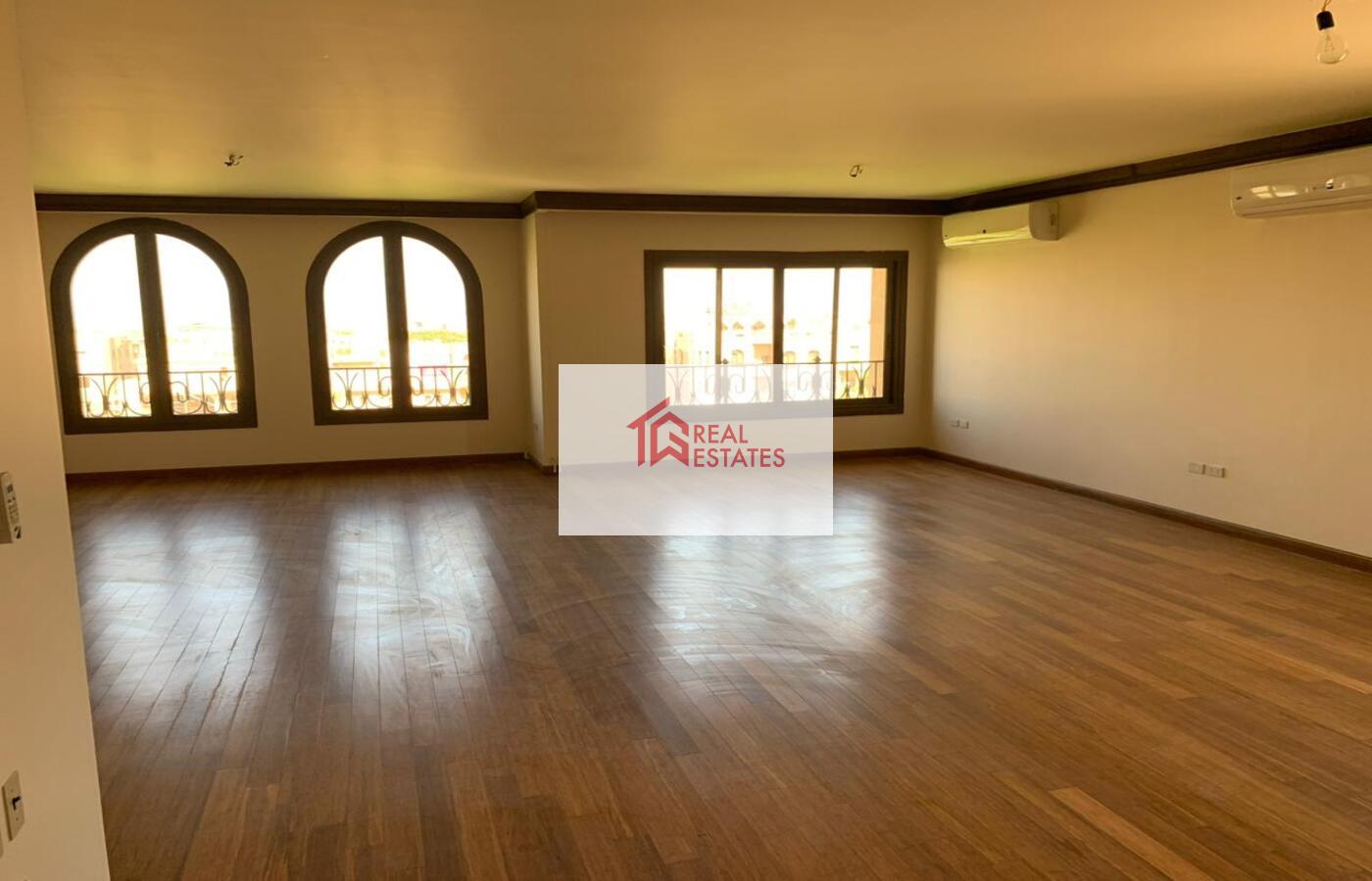 Penthouse for rent Semi Furnished New Cairo over looking El-Shoueifat School