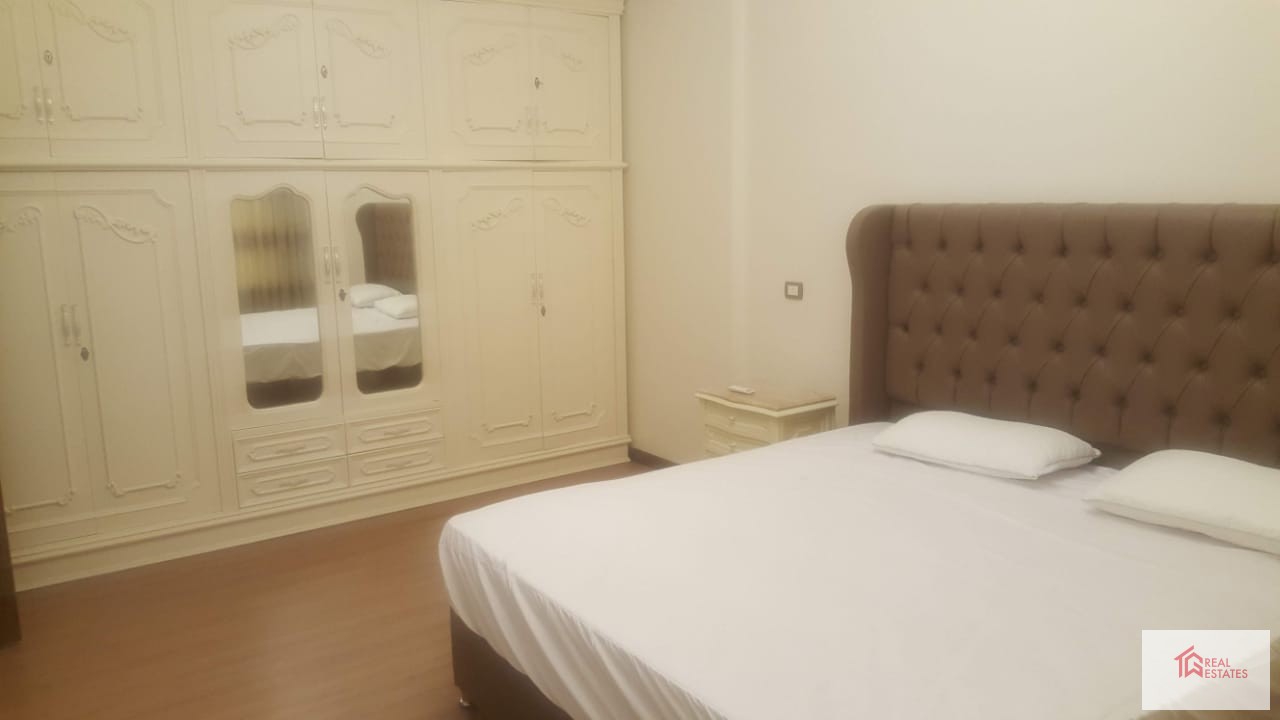 Меблированная квартира 3 спальни 3 ванные комнаты Вест Гольф Новый Каир Египет