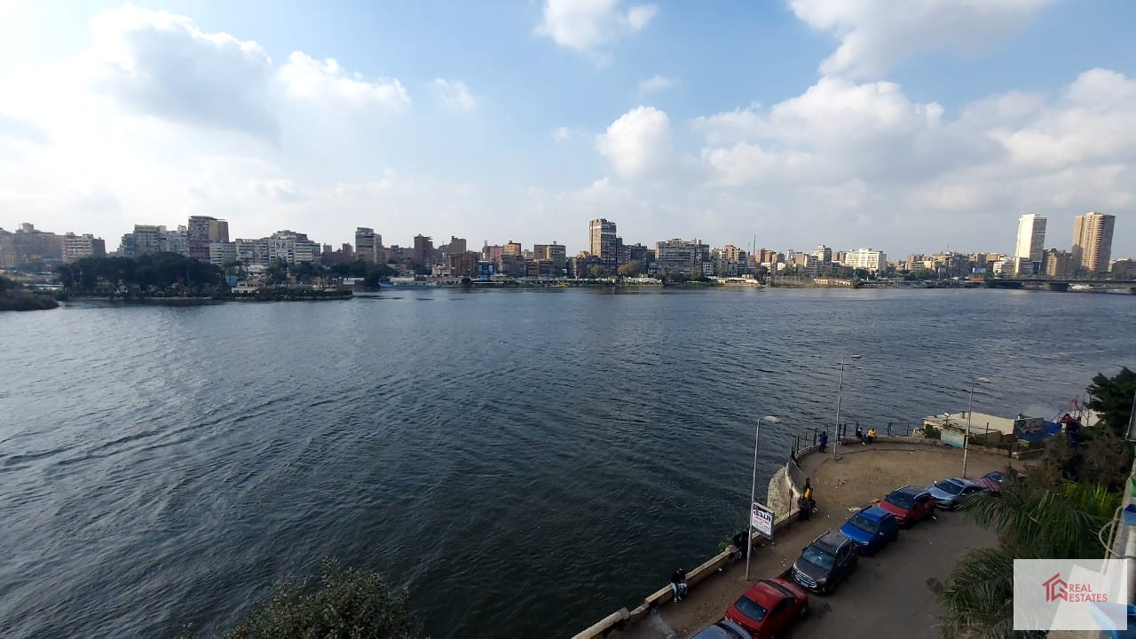 Maisonette-Wohnung zum Verkauf am Nil mit Blick auf Manyal, Kairo, Ägypten