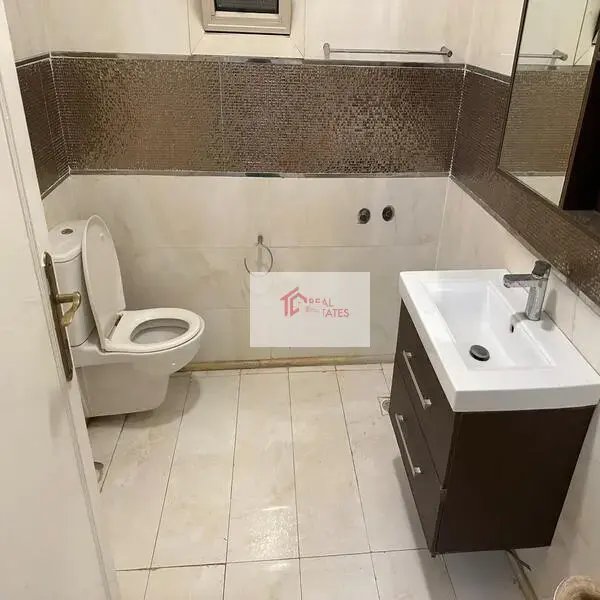 Impresionante Ático Dúplex con Vista Panorámica en la Calle 207 Maadi Degla Egipto