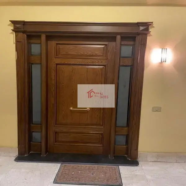 Amplio apartamento en alquiler 4 dormitorios 4 baños semi amueblado West Golf Gharb El Golf New Cairo Tagamoa Egipto