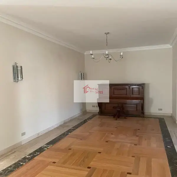 Amplio apartamento en alquiler 4 dormitorios 4 baños semi amueblado West Golf Gharb El Golf New Cairo Tagamoa Egipto