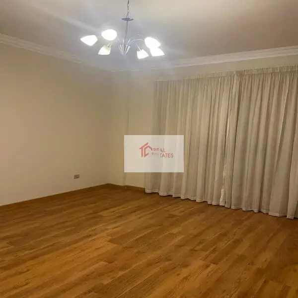 Amplio apartamento en alquiler 4 dormitorios 4 baños semi amueblado West Golf Gharb El Golf New Cairo Tagamoa Egipto
