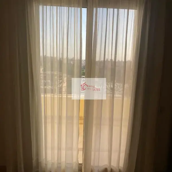 Amplio apartamento en alquiler 4 dormitorios 4 baños semi amueblado West Golf Gharb El Golf New Cairo Tagamoa Egipto